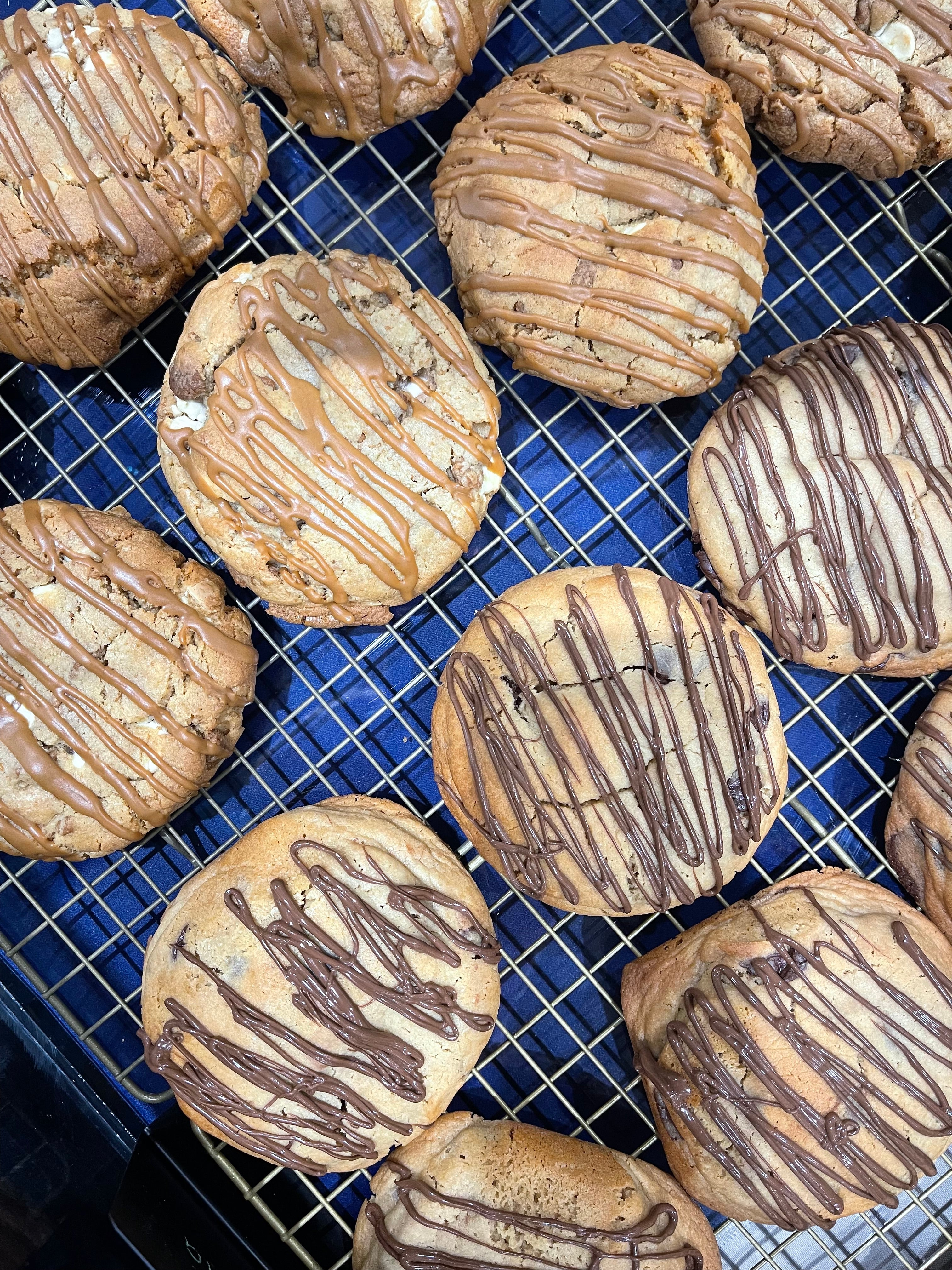 100 Cookies & 100 Brownies Party Tray